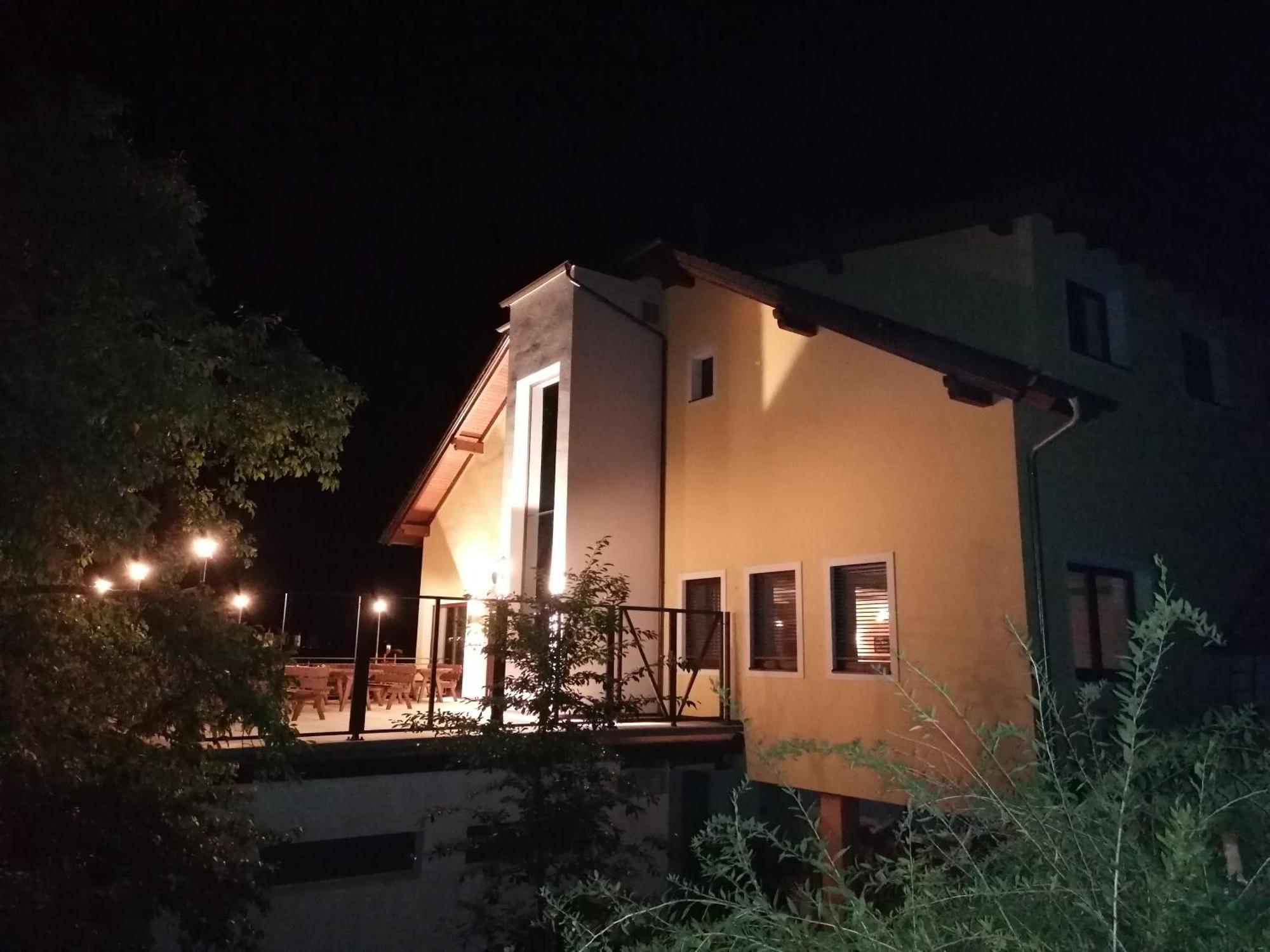 Gasthof Zur Donaubruecke Ardagger Markt Εξωτερικό φωτογραφία